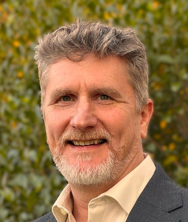 Author photo Eric J. Dillman Author